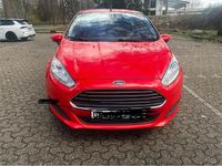 Gebraucht Ford Fiesta 69 PS (50 kW) 2015 Rot Limousine