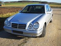 Gebraucht Mercedes E280 Elegance 204 PS (150 kW) 1997 Silber metallic Limousine