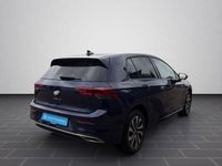 Gebraucht VW Golf VIII Active 131 PS (96 kW) 2022 Blau (metallic) Limousine
