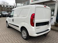 Gebraucht Fiat Doblò 120 PS (88 kW) 2018 Weiß Van / Kleinbus