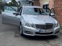 Gebraucht Mercedes E300 Avantgarde 204 PS (150 kW) 2010 Silber Limousine