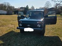 Gebraucht Lada Taiga 83 PS (61 kW) 2018 Grün SUV