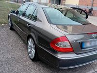 Gebraucht Mercedes E280 Avantgarde 190 PS (139 kW) 2006 Grau Limousine