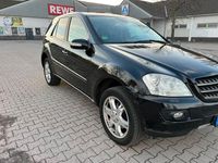 Gebraucht Mercedes ML320 224 PS (164 kW) 2007 Schwarz SUV
