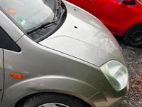 Second-hand Ford Fiesta 69 CP (50 kW) 2003 Bej Hatchback