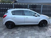 Używany Opel Corsa Selection 87 KM (63 kW) 2010 Szary Hatchback