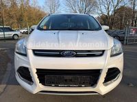 Gebraucht Ford Kuga Titanium 150 PS (110 kW) 2015 Weiß SUV
