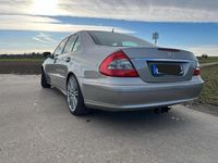 Gebraucht Mercedes E200 184 PS (135 kW) 2007 Silber Limousine