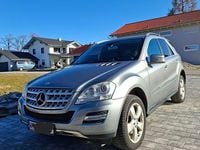 Gebraucht Mercedes ML350 231 PS (169 kW) 2011 Grau SUV