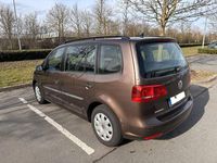 Gebraucht VW Touran 140 PS (102 kW) 2011 Braun Van / Kleinbus