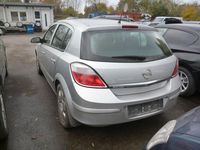 Gebraucht Opel Astra Edition 90 PS (66 kW) 2004 Silber Limousine