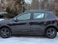 Gebraucht Dacia Sandero Celebration 90 PS (66 kW) 2017 Schwarz Kleinwagen