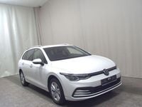 Gebraucht VW Golf VIII Life 150 PS (110 kW) 2024 Weiss Kombi