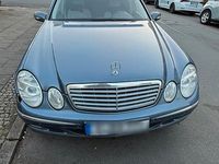Gebraucht Mercedes E220 160 PS (117 kW) 2002 Andere farben Limousine