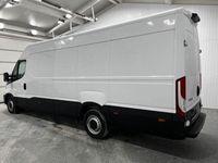 Gebraucht Iveco Daily 156 PS (114 kW) 2023 Bianco ic 194 Van