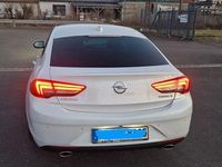 Gebraucht Opel Insignia Dynamic 260 PS (191 kW) 2017 Weiß Limousine