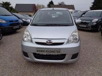Gebraucht Daihatsu Cuore 58 PS (42 kW) 2008 Silber grau Kleinwagen