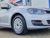 Second-hand VW Golf VII Trendline 110 CP (80 kW) 2016 Argintiu Break