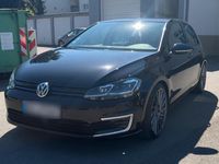 Second-hand VW e-Golf 100 kW (136 CP) 2020 Negru Hatchback