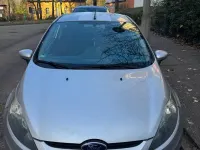 Gebraucht Ford Fiesta 90 PS (66 kW) 2009 Grau Kleinwagen