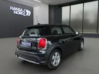 Gebraucht Mini Cooper Essential 136 PS (100 kW) 2023 Schwarz Kleinwagen