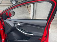 Gebraucht Ford Focus 115 PS (84 kW) 2014 Rot Limousine