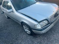 Usata Mercedes 180 2016 Argento Berlina