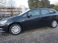 Gebraucht Opel Astra Edition 116 PS (85 kW) 2013 Schwarz Kombi