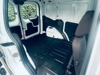 Gebraucht Ford Transit 75 PS (55 kW) 2016 Weiß Van / Kleinbus