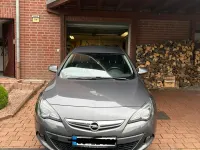 Gebraucht Opel Astra GTC 140 PS (102 kW) 2012 Grau Coupé