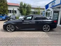 Gebraucht BMW 550 400 PS (294 kW) 2018 Saphirschwarz Limousine
