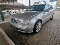 Second-hand Mercedes E200 163 CP (119 kW) 2003 Argintiu Berlinǎ