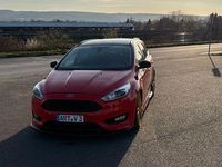 Gebraucht Ford Focus ST-Line 190 PS (139 kW) 2016 Rot Kombi