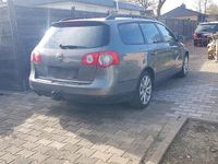 Gebraucht VW Passat 102 PS (75 kW) 2006 Grau Kombi