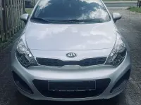 Gebraucht Kia Rio Spirit 86 PS (63 kW) 2014 Silber Limousine