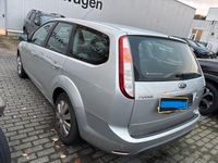 Gebraucht Ford Focus Style 109 PS (80 kW) 2010 Silber Limousine