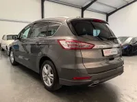 Gebraucht Ford S-MAX Titanium 190 PS (139 kW) 2023 Grau Van / Kleinbus