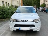 Gebraucht Mitsubishi Outlander 150 PS (110 kW) 2013 Weiß SUV