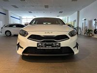 Gebraucht Kia Ceed Sportswagon Vision 101 PS (74 kW) 2023 Carraraweiß Kombi