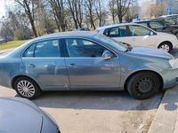 Gebraucht VW Jetta 102 PS (75 kW) 2006 Grau Limousine