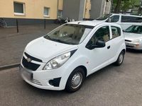 Używany Chevrolet Spark 68 KM (50 kW) 2011 Biały Hatchback