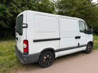 Używany Renault Master 82 KM (60 kW) 2005 Biały Minivan