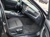 Gebraucht BMW 520 184 PS (135 kW) 2012 Schwarz Kombi