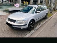 Gebraucht VW Passat 134 PS (98 kW) 1999 Grau Kombi