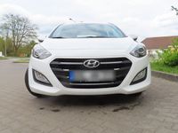 gebraucht Hyundai i30 FL CW blue 1.6 CRDI