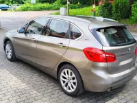 Używany BMW 225 Active Tourer 224 KM (164 kW) 2017 Złoty Minivan