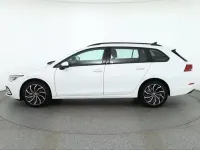 Gebraucht VW Golf VIII Life 110 PS (80 kW) 2022 Pure white Kombi