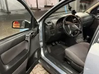 Używany Opel Astra 84 KM (61 kW) 2002 Szary Sedan/Limuzyna