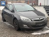 Gebraucht Opel Astra Design Edition 140 PS (102 kW) 2012 Limousine