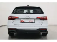 Gebraucht Audi A4 Basis 136 PS (100 kW) 2023 Gletscherweiß metallic Kombi